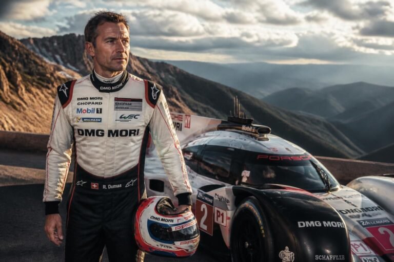 découvrez romain dumas, pilote d'endurance renommé et détenteur du record légendaire de pikes peak, célèbre pour ses exploits en course automobile.
